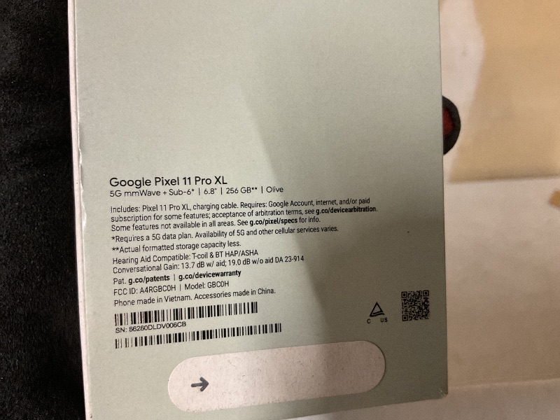 Photo 1 of Google Pixel 11 Pro XL - Unlocked Smartphone, Gemini - 256 GB - Olive