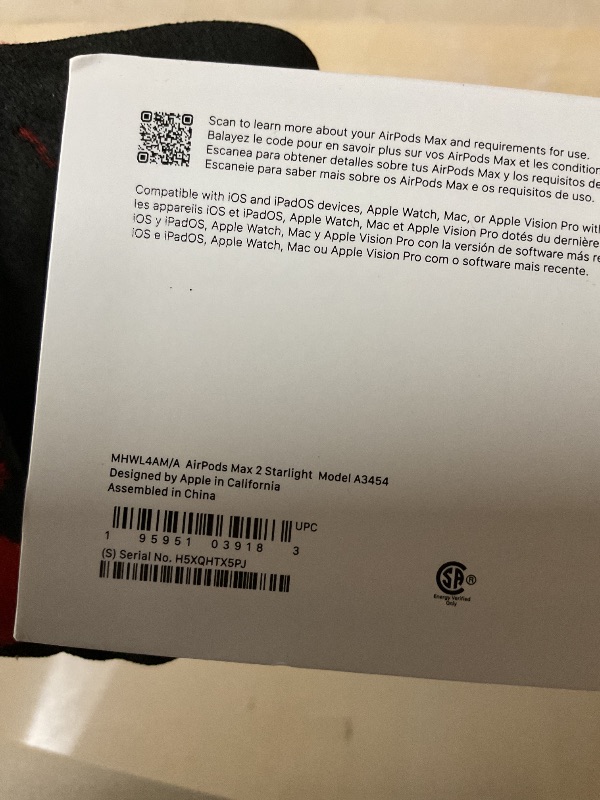 Photo 1 of Apple AirPods Max 2 Wireless Over-Ear Headphones – Starlight