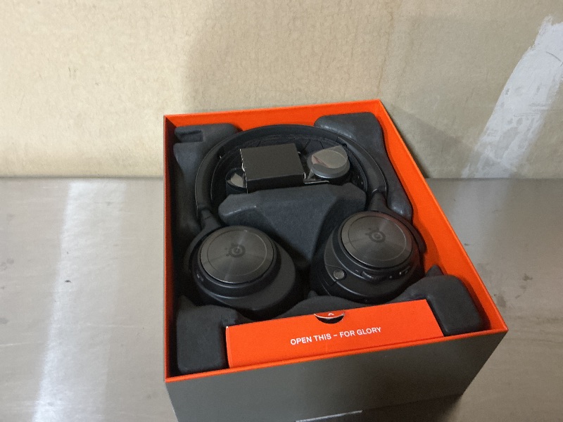 Photo 1 of SteelSeries Arctis Nova Pro Wireless Gaming Headset6152048913512500637