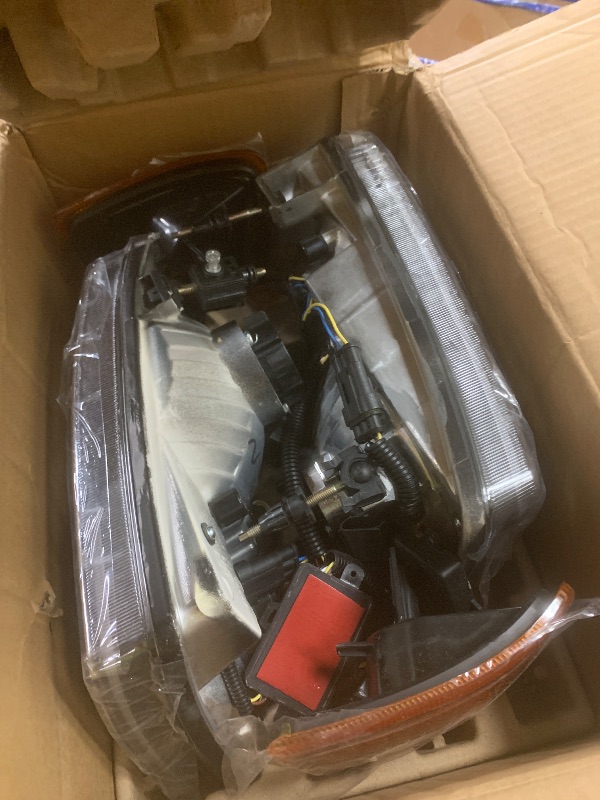 Photo 1 of ALZIRIA Headlight Assembly for 2001-2011 Ford Ranger