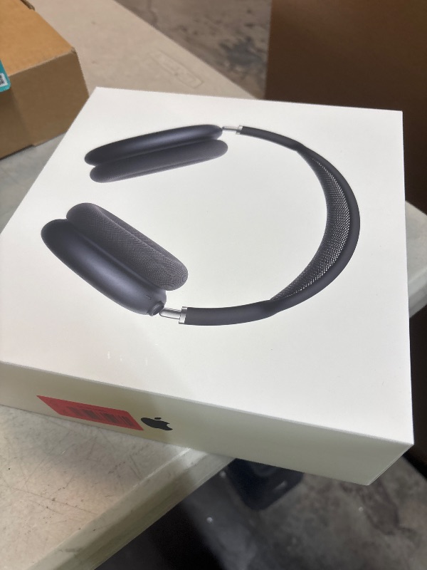 Photo 1 of Apple AirPods Max 2 Wireless Over-Ear Headphones – Midnight