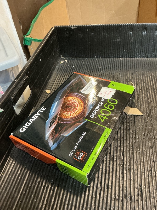 Photo 1 of GIGABYTE GeForce RTX 4060 OC Low Profile 8GB Graphics Card