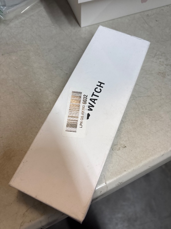 Photo 1 of Apple Watch SE 3 Smartwatch 40mm Midnight Aluminum GPS + Cellular