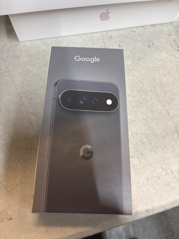 Photo 1 of Google Pixel 11 Pro XL - Unlocked Smartphone, Gemini - 256 GB - Obsidian