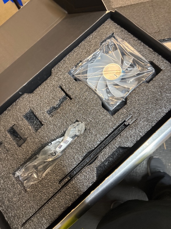 Photo 1 of GIGABYTE AORUS GeForce RTX 5090 Master 32G Graphics Card, by NVIDIA, WINDFORCE Cooling System, DisplayPort & HDMI - Video Output Interface, 32GB 512-bit GDDR7, GV-N5090AORUS M-32GD Video Cardo