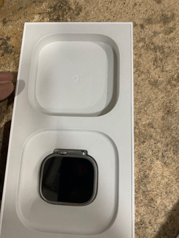 View 3 of ***BROKEN BACK-GLASS**UNABLE TO TEST**MISSING CHARGER***


Apple Watch Ultra 2 Smartwatch 49mm Blue Ocean Band