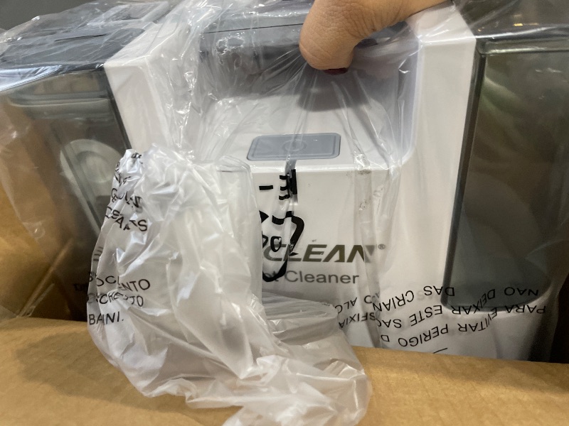 View 3 of *** may or may not work, does not heat up possibly**
WECLEAN Carpet Cleaner Machine