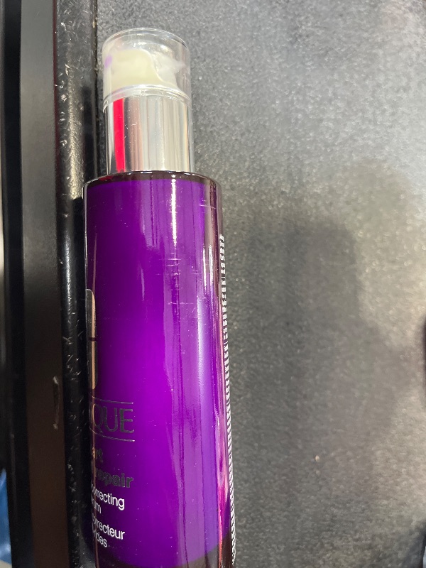 Photo 1 of Clinique Smart Clinical Repair Wrinkle Correcting Serum