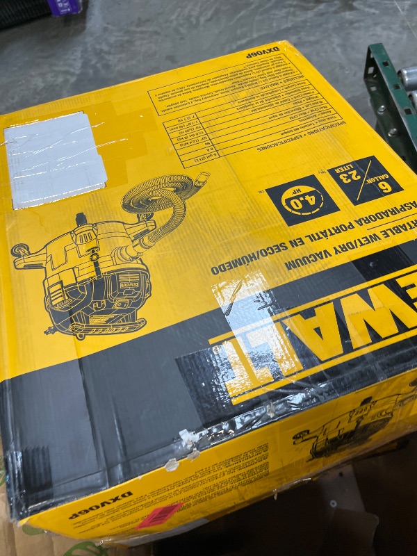 View 4 of DEWALT 6 Gallon 4 HP Shop Vacuum with Blower