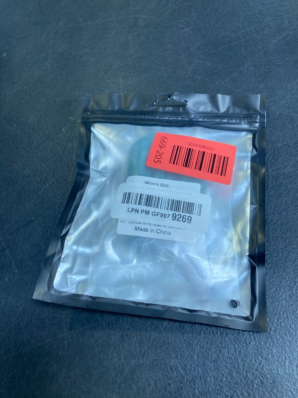 Photo 1 of Ljusmicker AirPods Pro 3 Case with Cleaner Kit - Pine Green