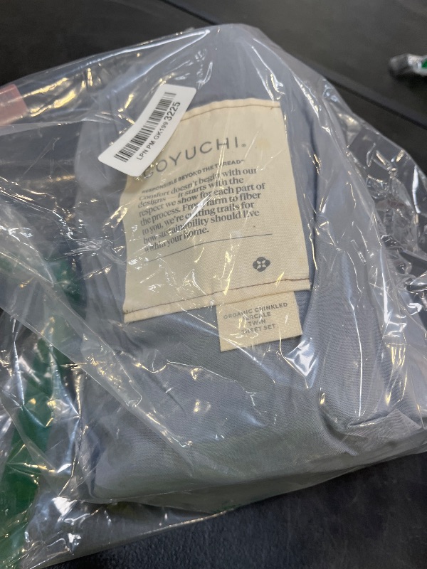 Photo 1 of Coyuchi Organic Crinkled Percale Sheet Set