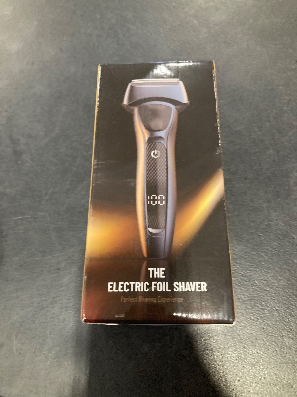 Photo 1 of Fndna Electric Razor Cordless