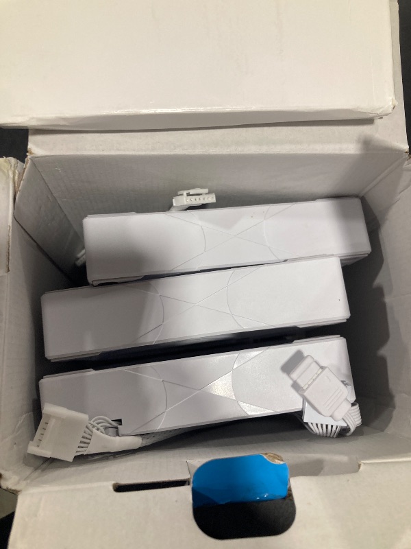 View 3 of Lian Li UNI Fan SL-Infinity 120 Triple Pack ARGB Case Fans