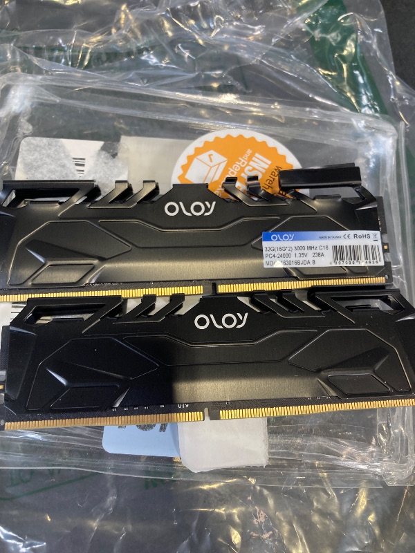 View 3 of OLOy DDR4 RAM 32GB (2x16GB) 3000 MHz CL16 Desktop UDIMM