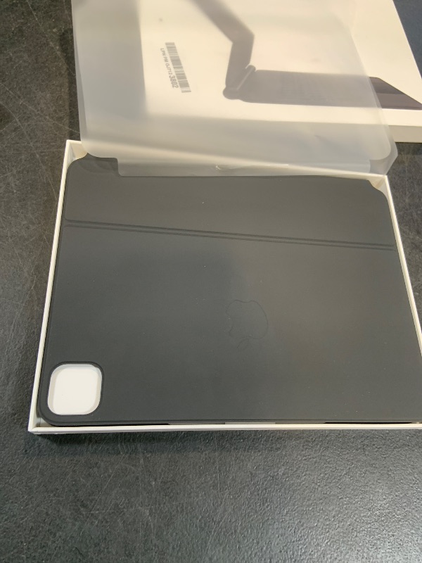 Photo 1 of Apple Magic Keyboard for iPad Pro/Air