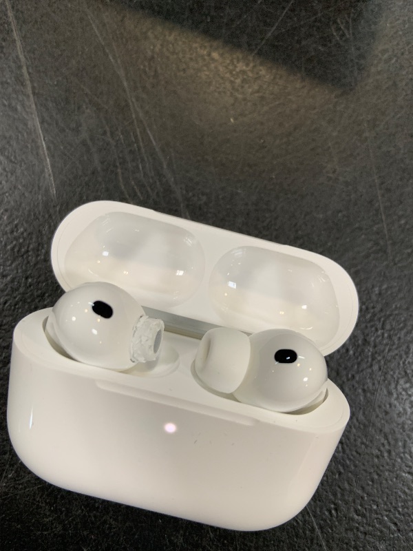 Photo 1 of Apple AirPods Pro 3 Wireless Earbuds