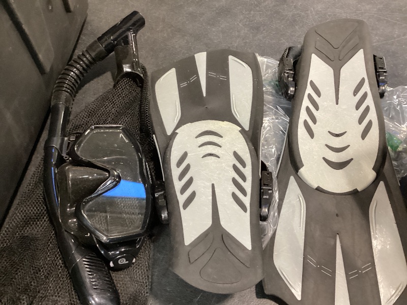 View 2 of odolan Snorkeling Gear for Adults,Dry Top Snorkel Mask Set Fins, Travel Diving Kit