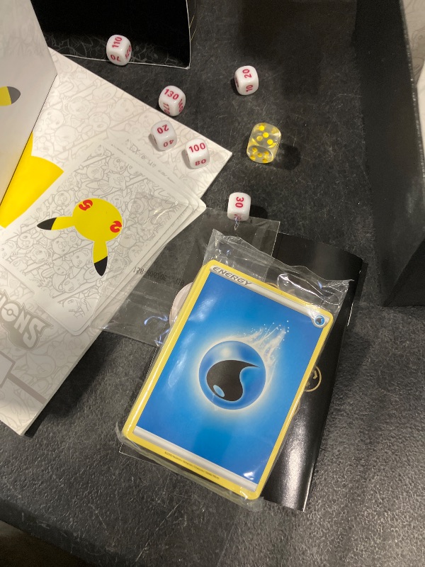 Photo 1 of Pokemon 25th Anniversary Celebrations Elite Trainer Box