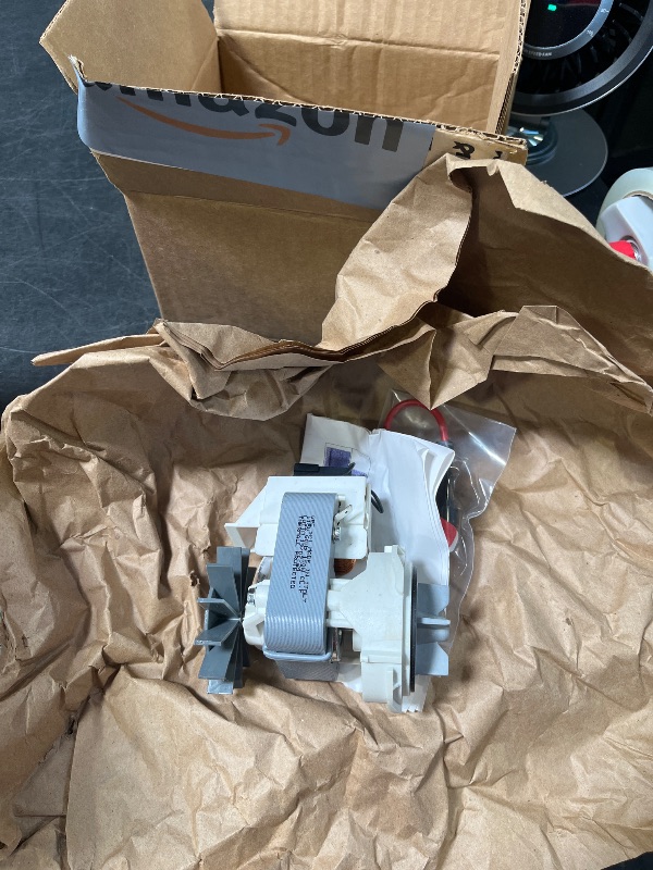 Photo 1 of Fisher & Paykel 479595 Washer Pump Kit and Fuse