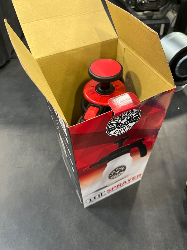 Photo 1 of Chemical Guys, Mr. Sprayer Pressure Pump Spray Bottle, Full Function, 50 oz