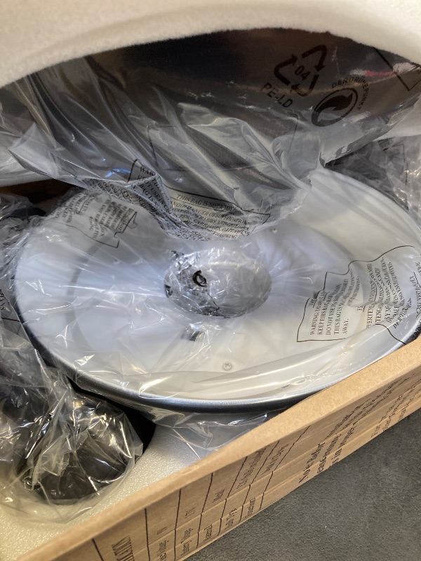 Photo 1 of Yolsunes 12" Solar Barn Light