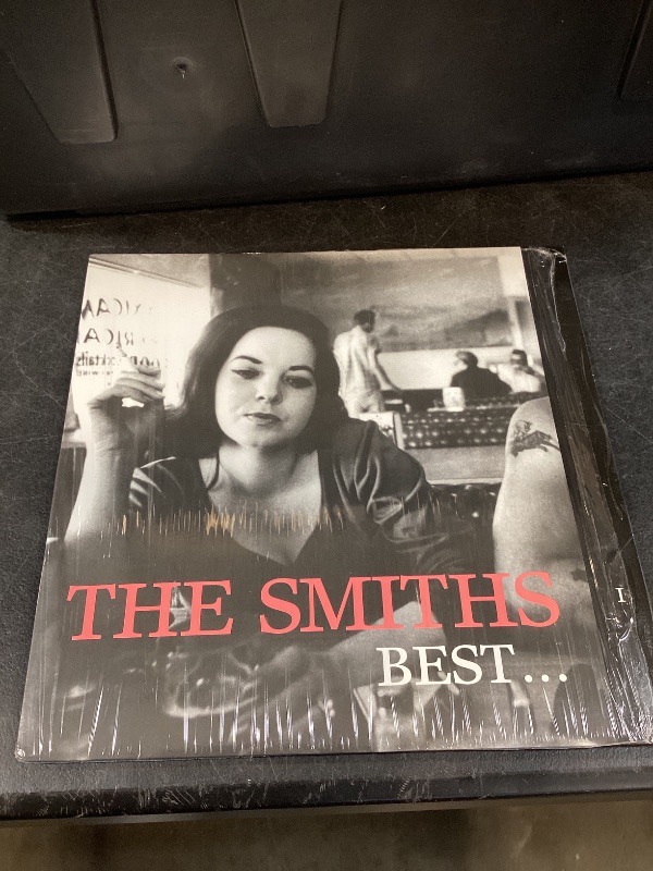 Photo 1 of The smiths best...