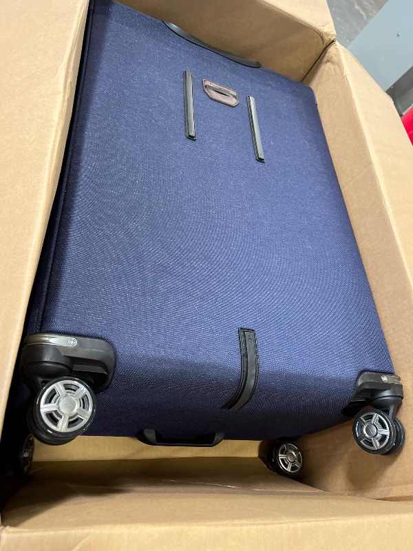 Photo 1 of Travelpro Platinum Elite Checked Luggage Spinner, True Navy, 29-Inch