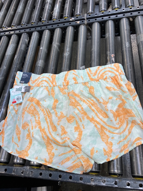 Photo 1 of Womens Shorts size 2x