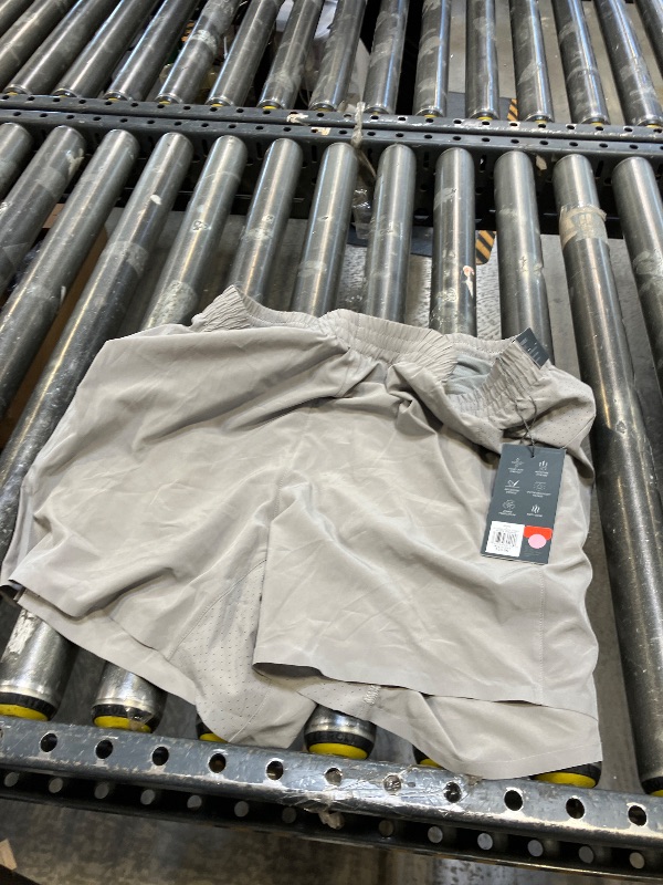 Photo 1 of VRST Men's 5” Accelerate Run Short, Large, Gray size large 