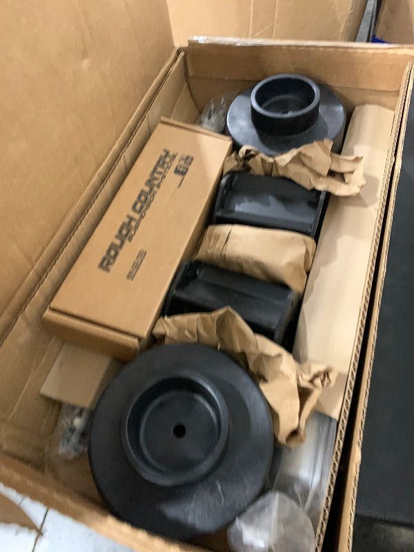View 5 of MAJOR DAMAGE---------------------------------SELLING FOR PARTS ONLY -------------------------------------
Rough Country 6" Lift Suspension Kit for 2019-2024 Ram 1500 2WD | 22XL - 31730