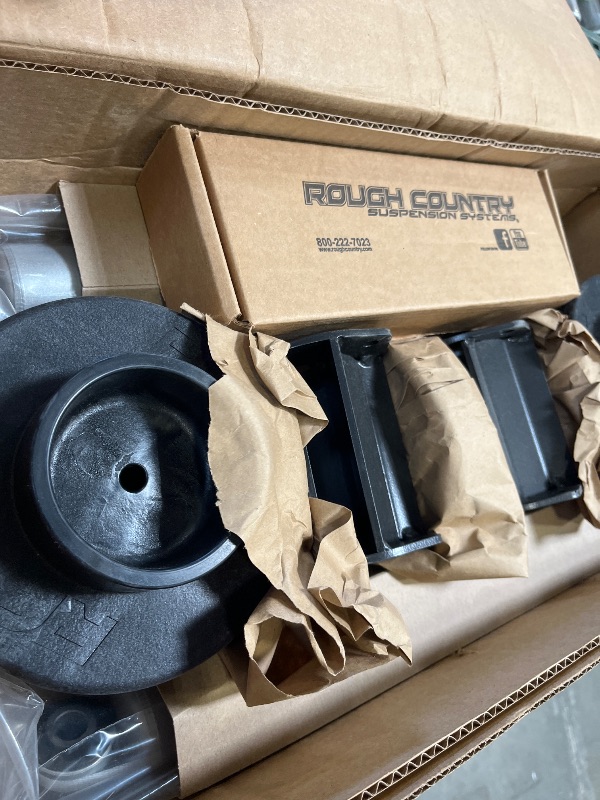 View 2 of MAJOR DAMAGE---------------------------------SELLING FOR PARTS ONLY -------------------------------------
Rough Country 6" Lift Suspension Kit for 2019-2024 Ram 1500 2WD | 22XL - 31730