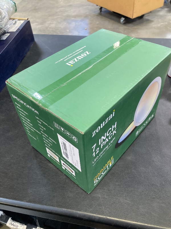 Photo 1 of zouzai 7 Inch LED Flush Mount Ceiling Light, 15W, 1510LM, 5CCT (12 Pack)