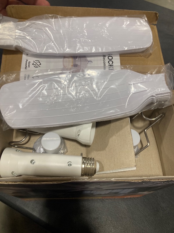 Photo 1 of QiyuanLS 6-Blade Socket Fan Light with Remote