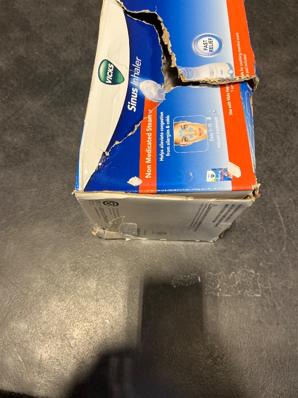 View 2 of Vicks Sinus Inhaler with VapoPads