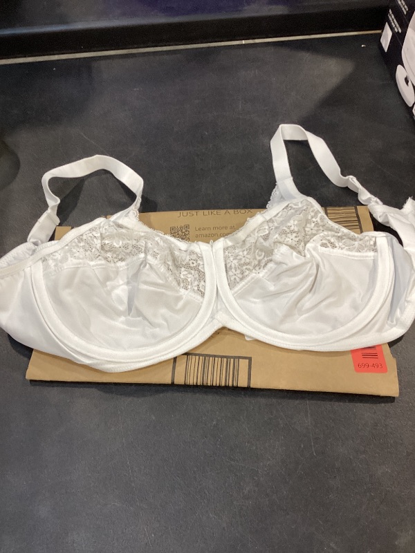 Photo 1 of Lilyette Bali Women's Minimizer Bra White 40D