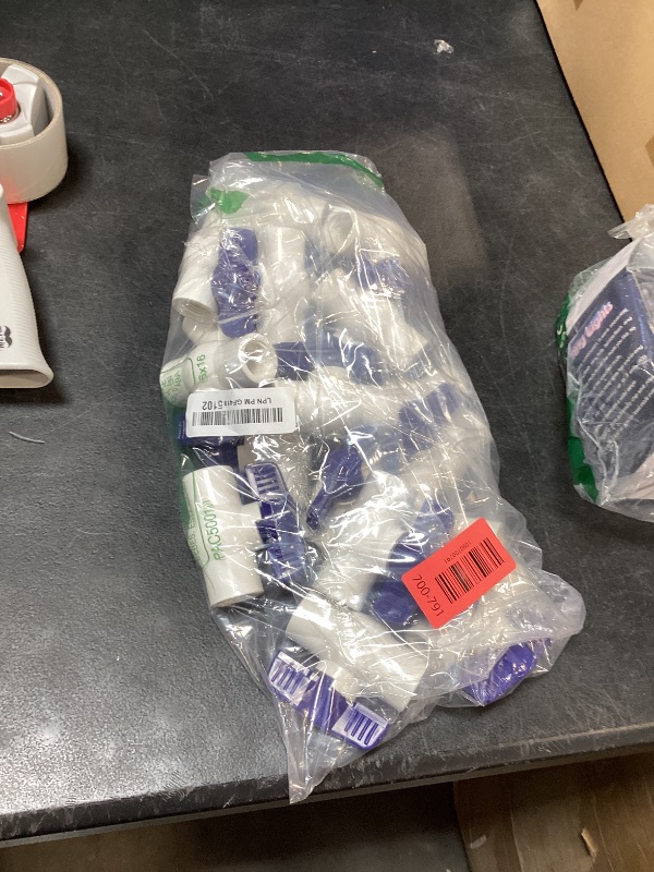 View 2 of AODESTINY 1/2" PVC Ball Valve Blue 20-Pack