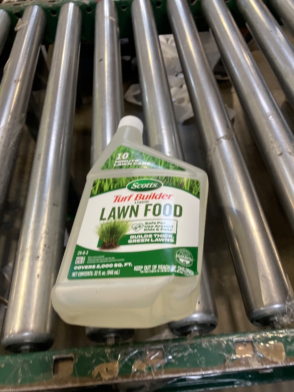 Photo 1 of Scotts Turf Builder Liquid Lawn Food Refill, 32 fl. oz.