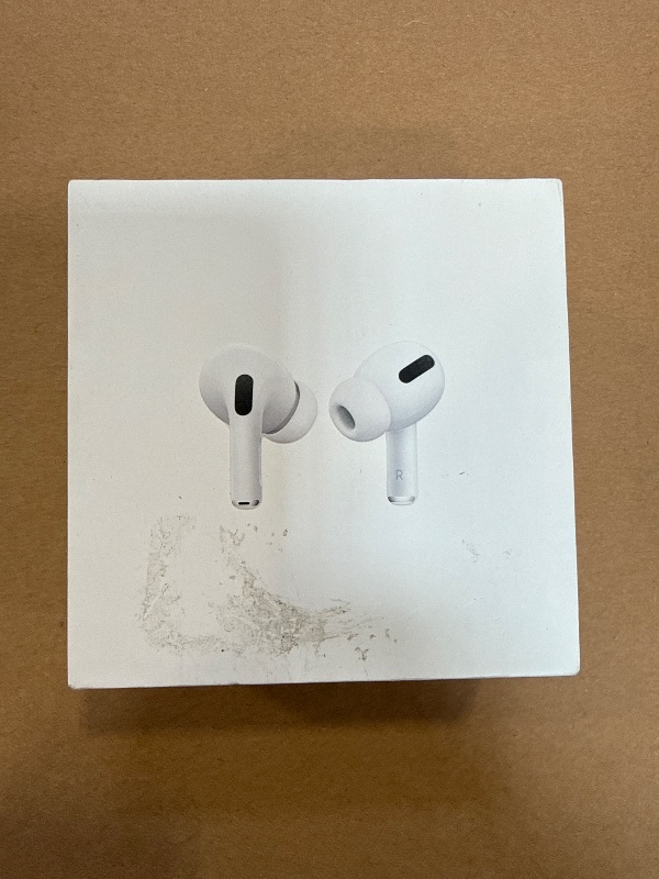 View 2 of Apple AirPods Pro (1st Gen) MagSafe Charging Case
