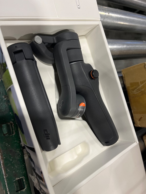 Photo 1 of DJI Osmo Mobile 6 Smartphone Gimbal Stabilizer