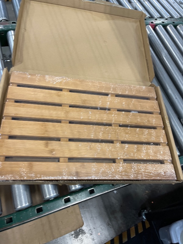 Photo 1 of bathroom wooden mat
