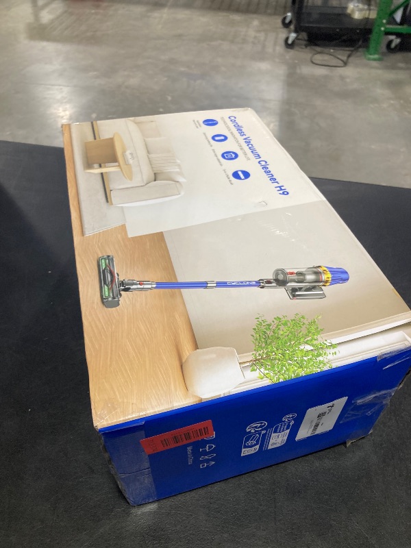 View 2 of Huhuba H9 Cordless Vacuum Cleaner 700W 58kPa 90 Mins Runtime for Home