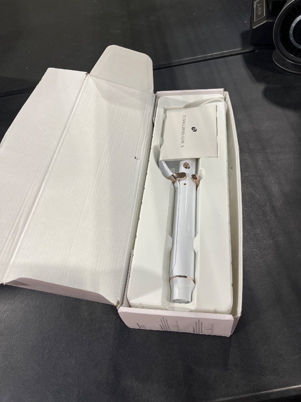 Photo 1 of T3 SinglePass Curl X 1.25" Curling Iron