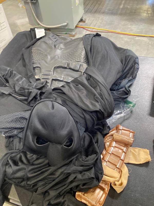 Photo 1 of Rubies DC Batman The Dark Knight Rises Costume - Men's XL