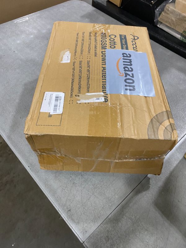 Photo 1 of ACCURATEX Oversized King Duvet Insert Comforter 120x98