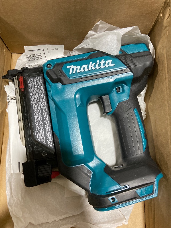 View 3 of Makita XTP02Z 18V LXT Cordless 1-3/8" Pin Nailer (Tool Only)