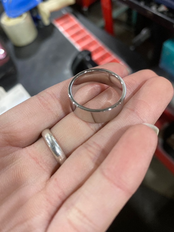 View 5 of Oura Ring 5 Smart Ring - Silver - Size 9