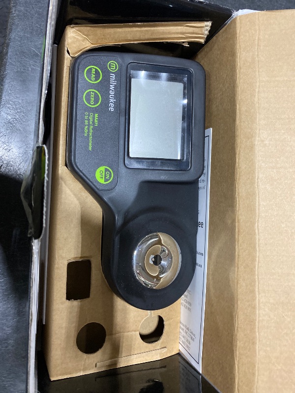 Photo 1 of Milwaukee 0 to 85% Brix Digital Refractometer - MA871