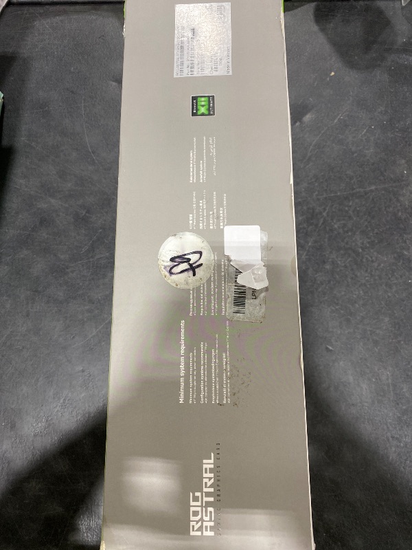 Photo 1 of ASUS ROG Astral GeForce RTX 5090 32GB GDDR7 White OC Edition Graphics Card