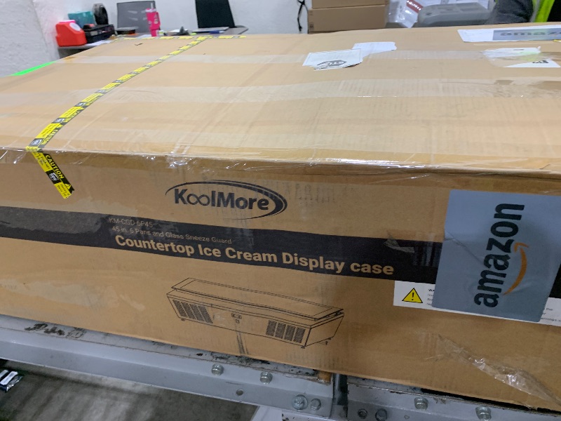 Photo 1 of KoolMore KM-CGD-6P45 45 in. 6-Pan Countertop Ice Cream Display Freezer with Glass Top, ETL Listed