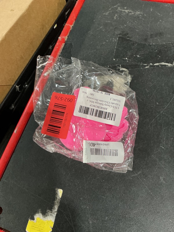 View 2 of ** only comes with three pink mold **
Psiriol 4 PCS Cherry Silicone Mold